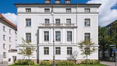 Prächtiger Altbau in prominenter Lage