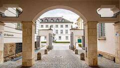 Prächtiger Altbau in prominenter Lage